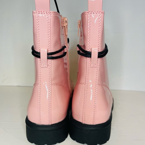 SO Women’s Pink Patent Leather Boots - Picture 10 of 11